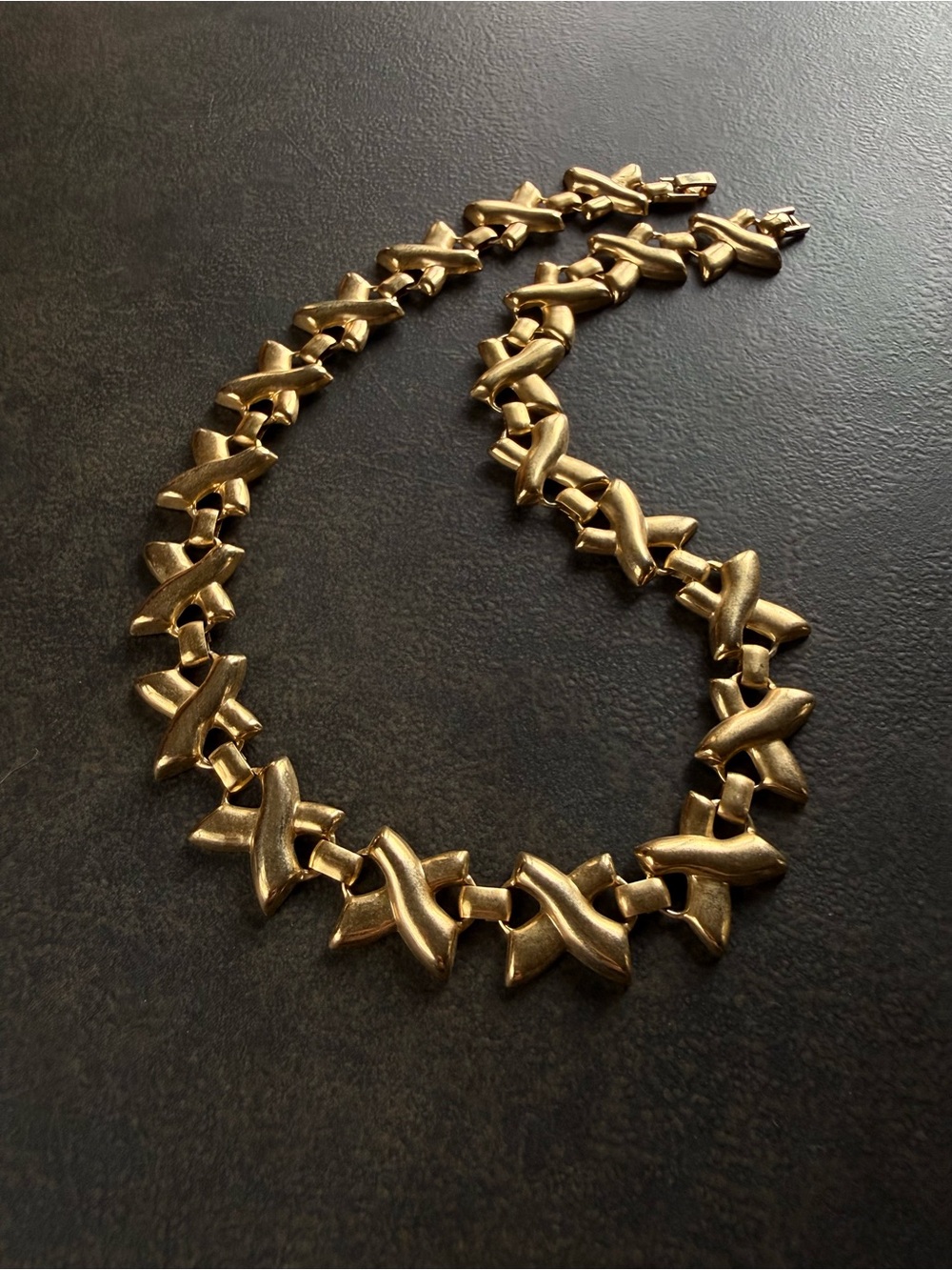 Classy Gold X-Link Statement Chiker Necklace 80’s